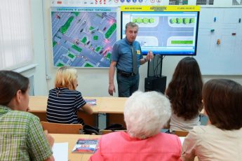 v-avtoshkolah-nachnut-uchit-oformleniju-dtp-i-voditelskoj-etike-1f6c69e