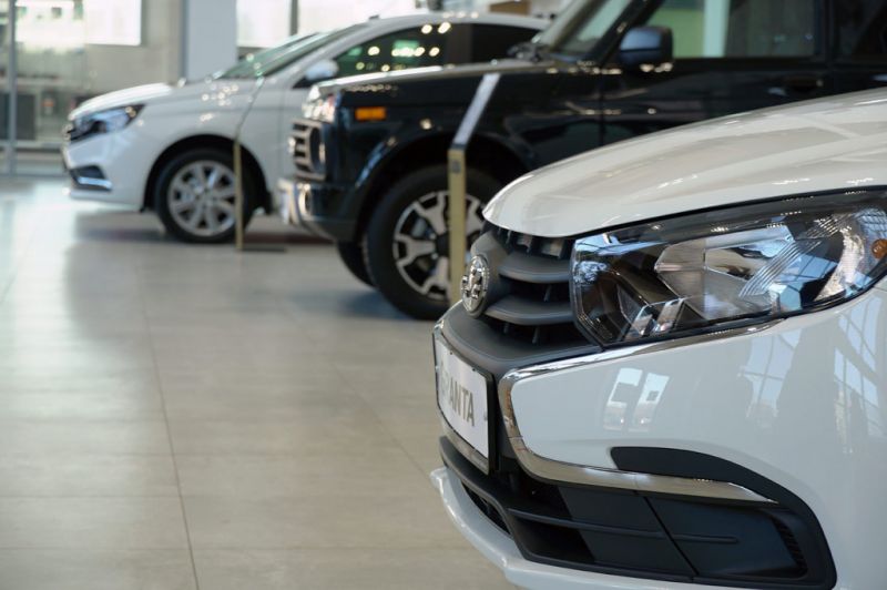 Беларусь запретила продажу новых автомобилей россиянам