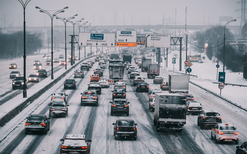Управление автомобилем, не очищенным от снега, может повлечь за собой штраф. Объяснения экспертов