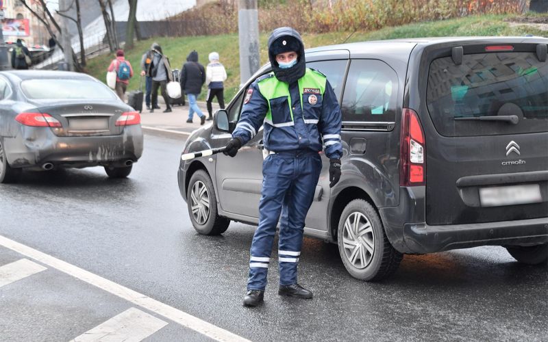 Дорожная полиция поймала водителя BMW с 111 нарушениями за год